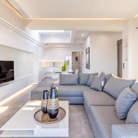 Queen'S Gem Luxury Villa - Heated Jacuzzi & Pool Chersonissos Buitenkant foto