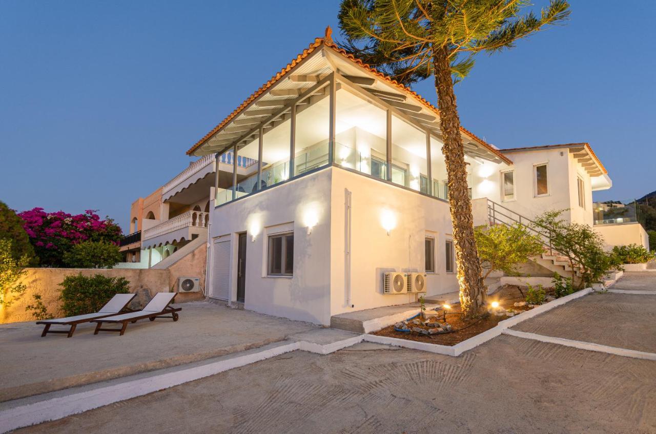 Villa Queen's Gem Luxury - Heated Jacuzzi & Pool