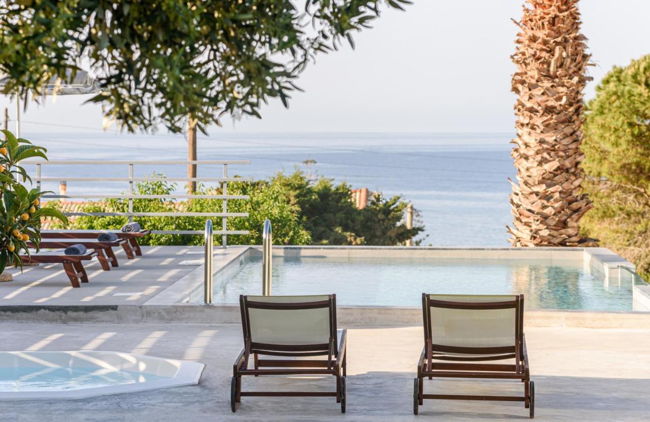 Queen's Gem Luxury - Heated Jacuzzi & Pool Villa