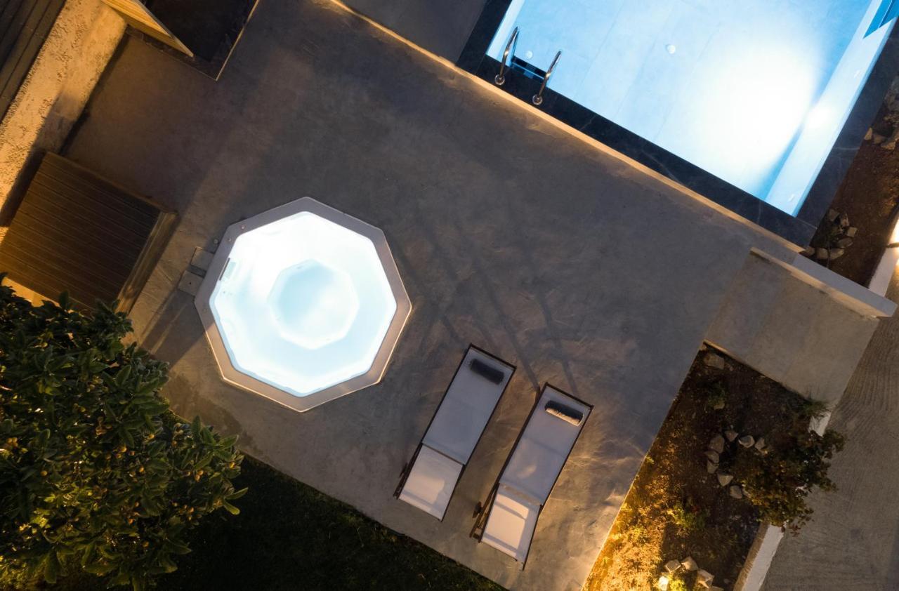 Queen's Gem Luxury - Heated Jacuzzi & Pool *