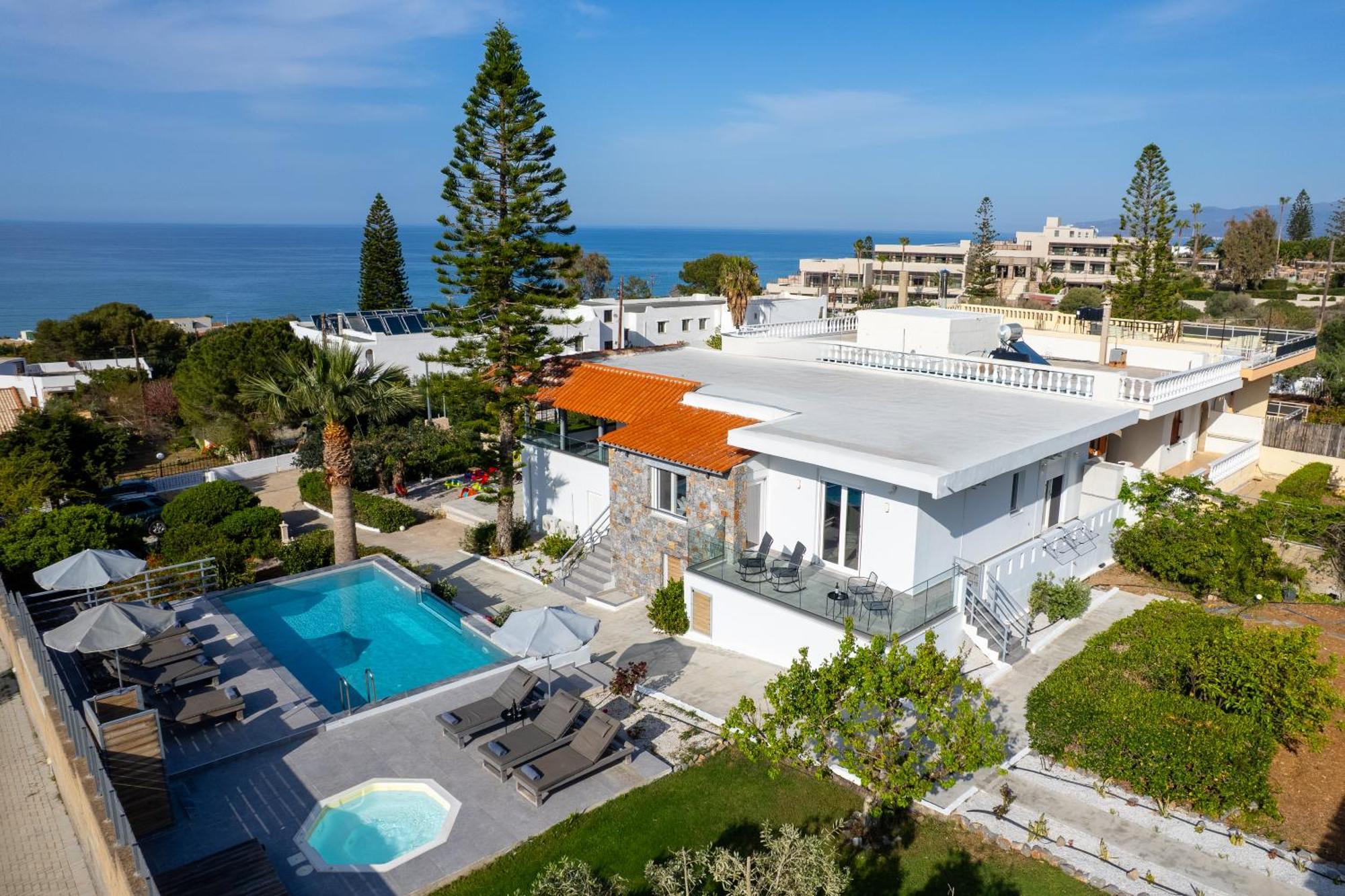 Queen's Gem Luxury - Heated Jacuzzi & Pool * Hersonissos (Crete)