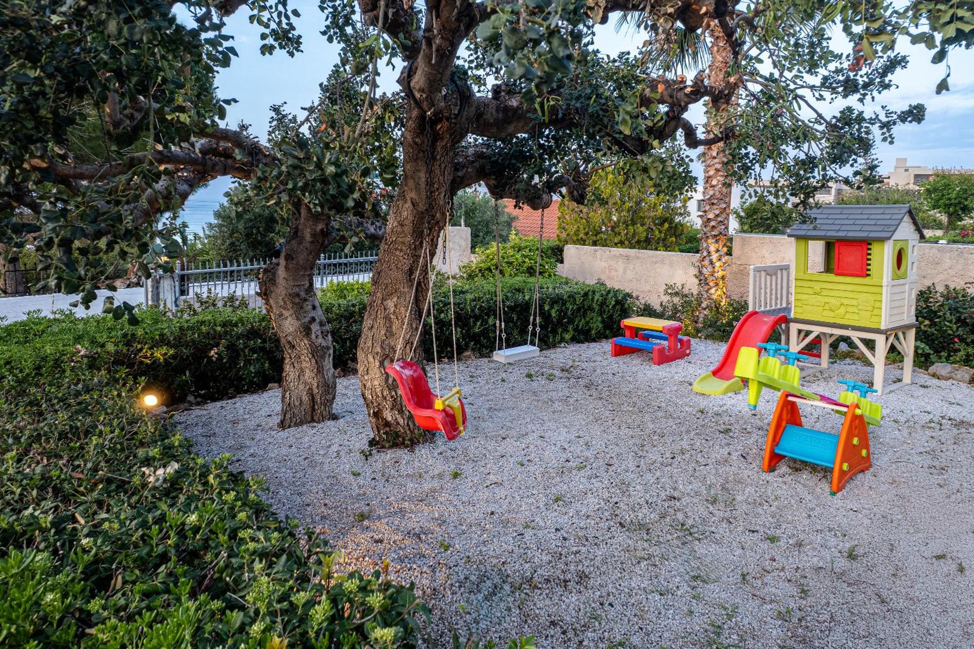 Villa Queen's Gem Luxury - Heated Jacuzzi & Pool Hersonissos (Crete)